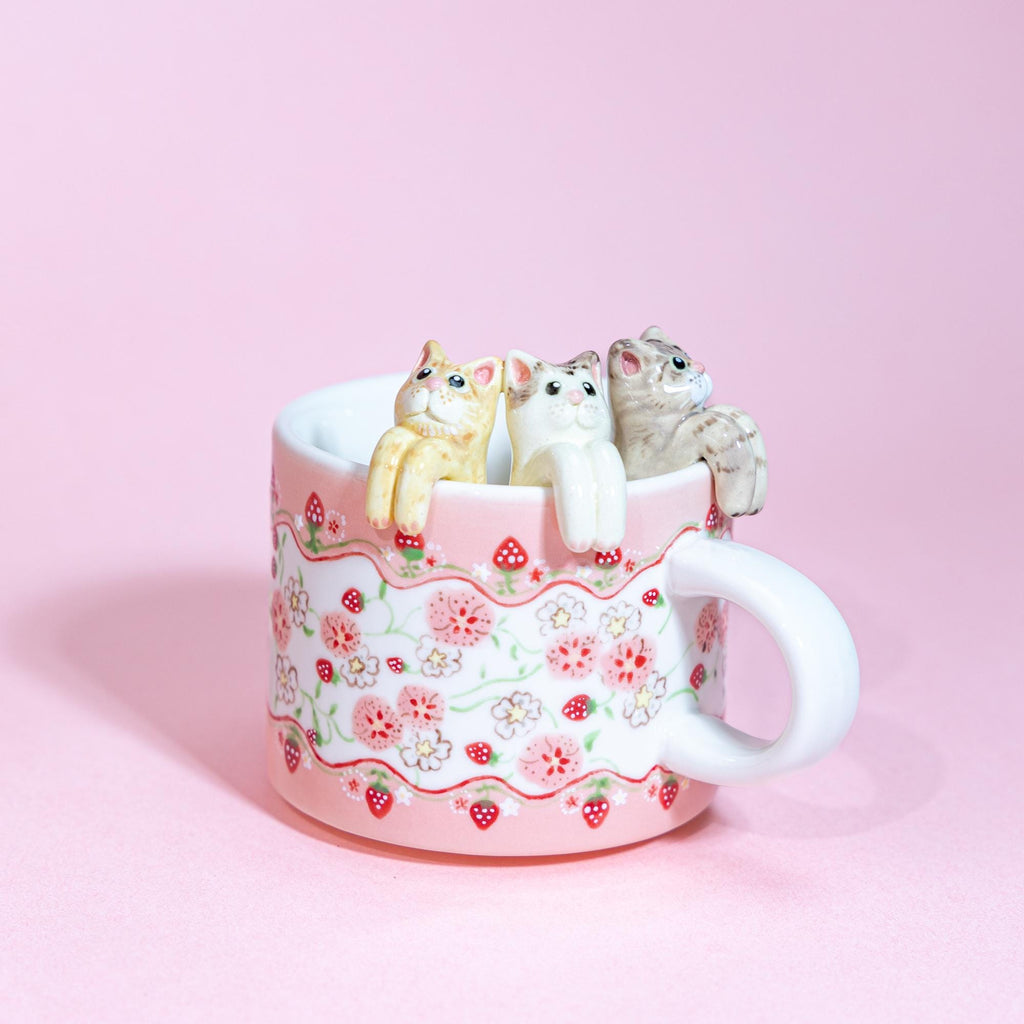 Custom Strawberry Pet Mug 350ml Personalized Pink Flower Pet Handmade Coffee Mug Adroable Whmiscal Cat Mug Housewarming Gift for Dog Lover