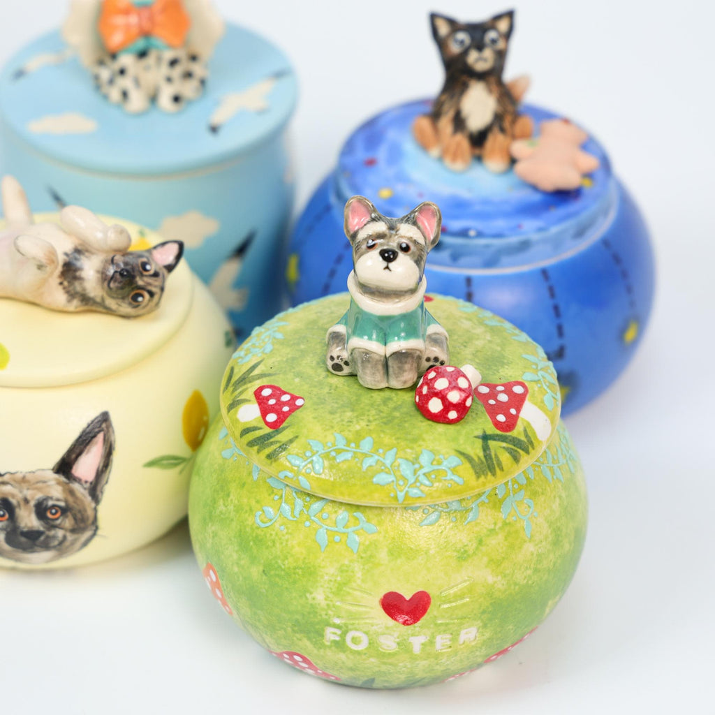 Custom Ceramic Pet Urn Handmade Forget me not pet Urn Cat urn Dog urn Ceramic Cat Jar Ceramic Urn for Ashes Handpainted Cat Urn Keepsake Urn