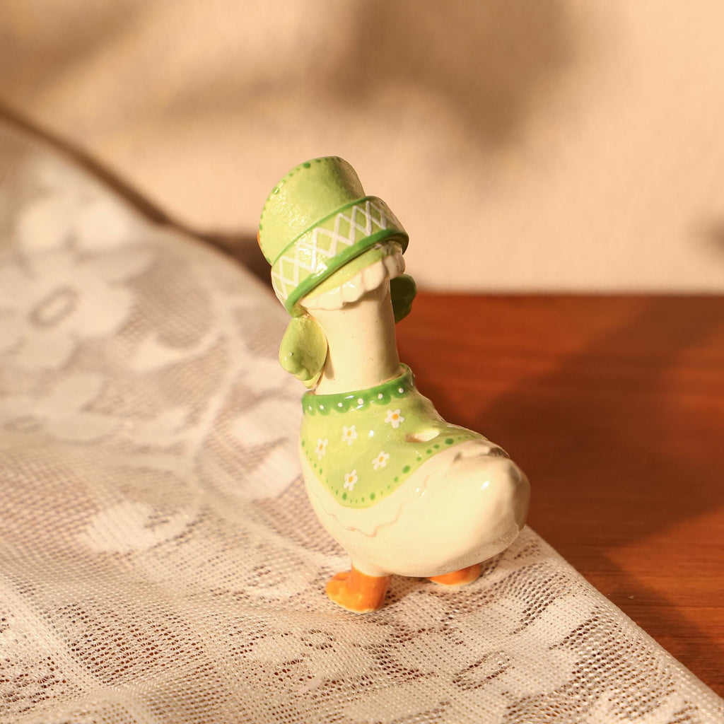 Green Bonnet Goose Candlde Holder Handmade Goose Lady Farmhouse Decor Cottagecore Ceramic Animal Taper Candler Holder Vintage Style Gift Y2K