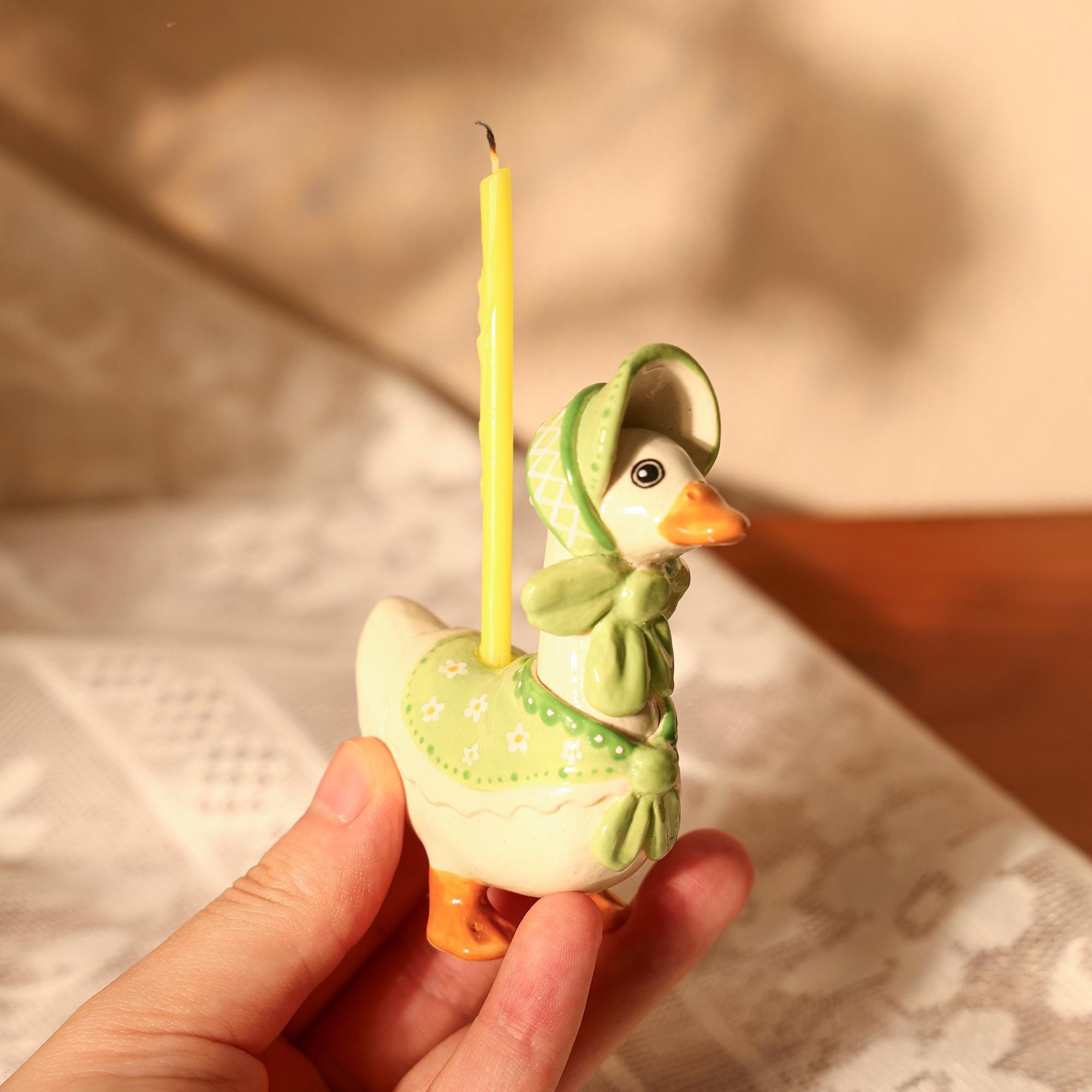 Green Bonnet Goose Candlde Holder Handmade Goose Lady Farmhouse Decor Cottagecore Ceramic Animal Taper Candler Holder Vintage Style Gift Y2K