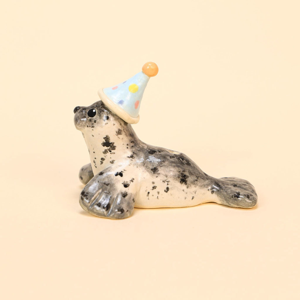 Handmade Ceramic Seal Cake Candle Holder Cute Seal Party Hat Unique Ceramic Figurine Special Cake Decoration Perfect Gift for Animal Lovers