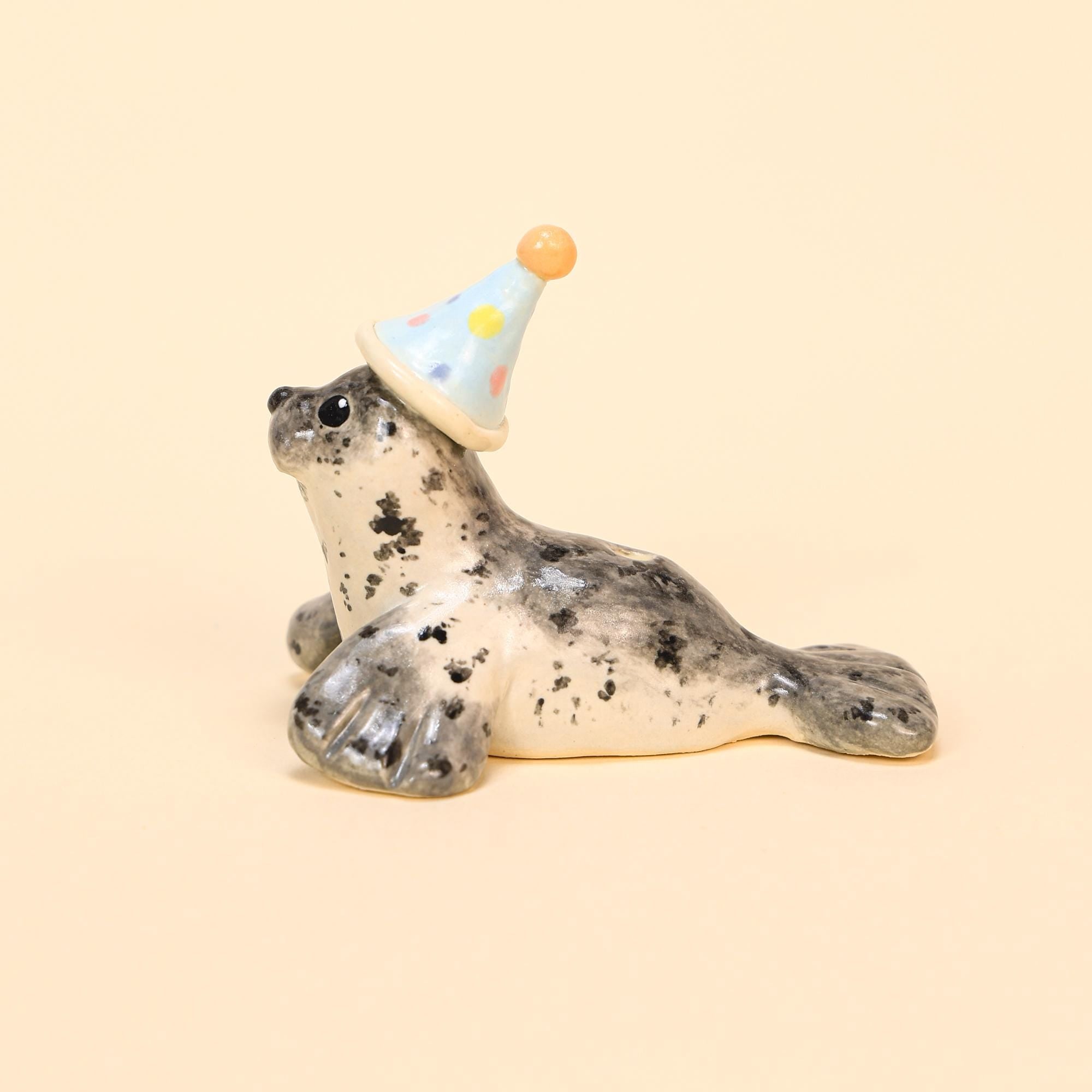 Handmade Ceramic Seal Cake Candle Holder Cute Seal Party Hat Unique Ceramic Figurine Special Cake Decoration Perfect Gift for Animal Lovers