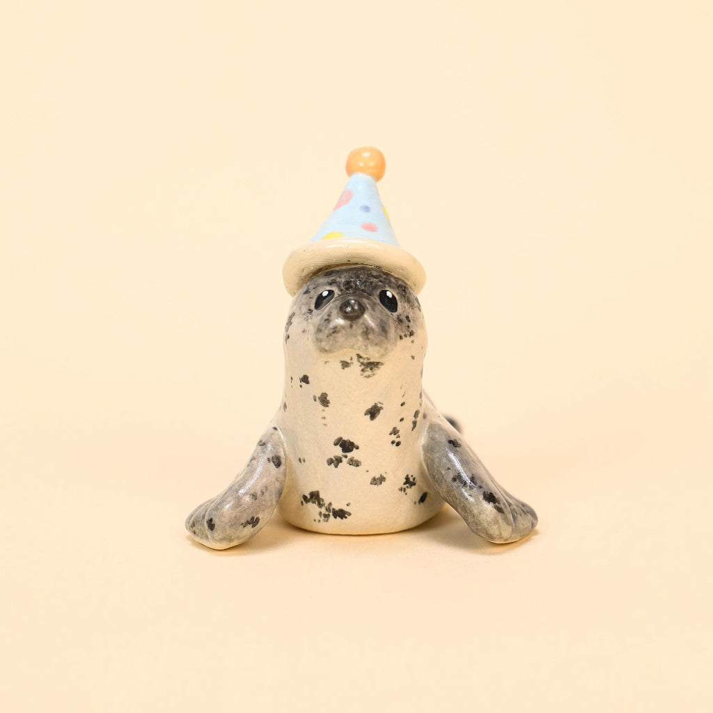 Handmade Ceramic Seal Cake Candle Holder Cute Seal Party Hat Unique Ceramic Figurine Special Cake Decoration Perfect Gift for Animal Lovers
