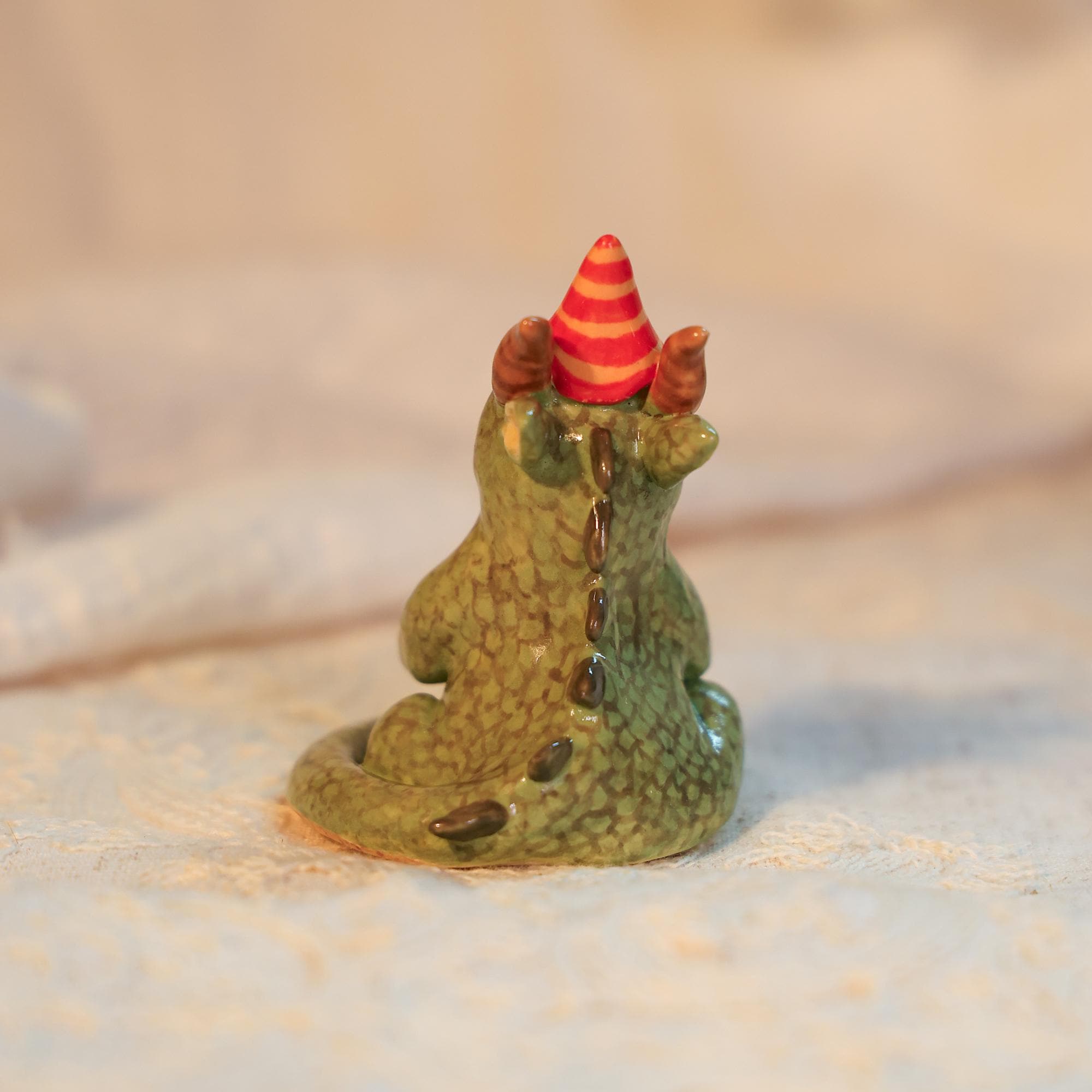 Ceramic Dragon Candle Holder Cute Birthday Party Decoration Handmade Green Dragon Figurine with Hat Fantasy Decor Gift for Kids Home Display