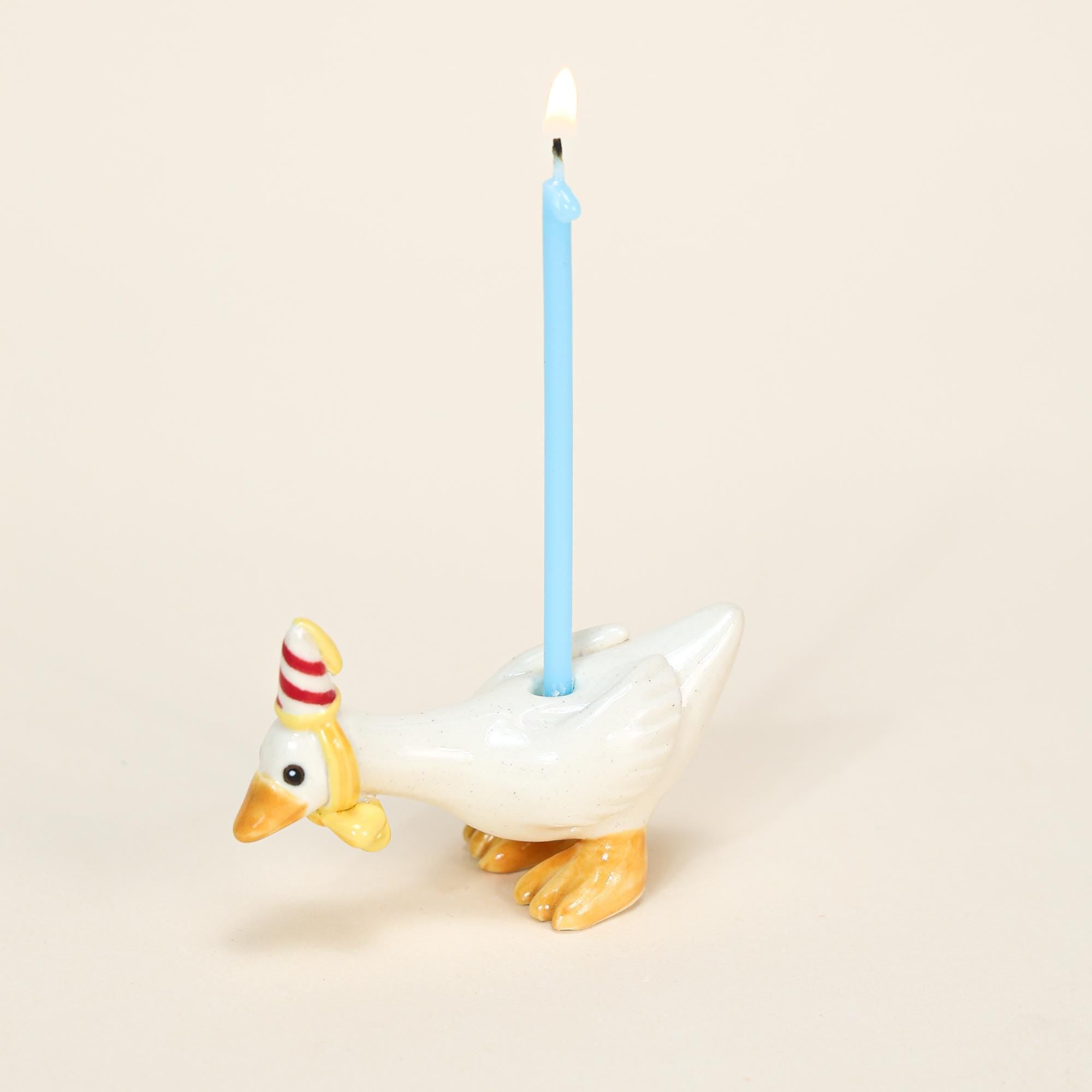 Party Hat Ceramic Goose Cake Topper Handmade Porcelain Figurine Camp Hollow Birthday Candle Holder Cute Party Decoration Collectible Gift