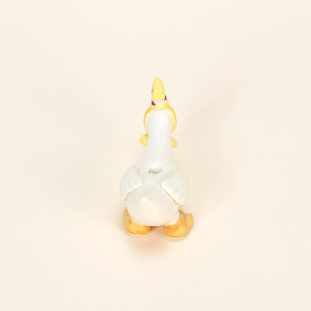 Party Hat Ceramic Goose Cake Topper Handmade Porcelain Figurine Camp Hollow Birthday Candle Holder Cute Party Decoration Collectible Gift