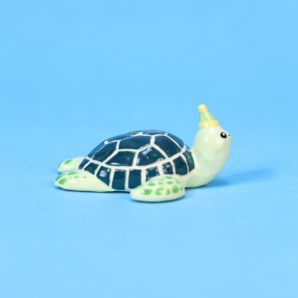 Ceramic Sea Turtle Cake Topper Cute Handmade Tiny Candle Holder Unique Party Decoration Birthday Party Topper Special Collectable Heirloom