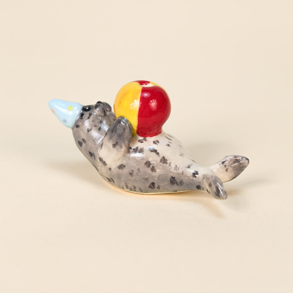 Cute Gray Seal Wedding Cake Topper Handmade Ceramic Birthday Candle Holder Wedding Gift Marine Life Ornament Animal Celebration Décor