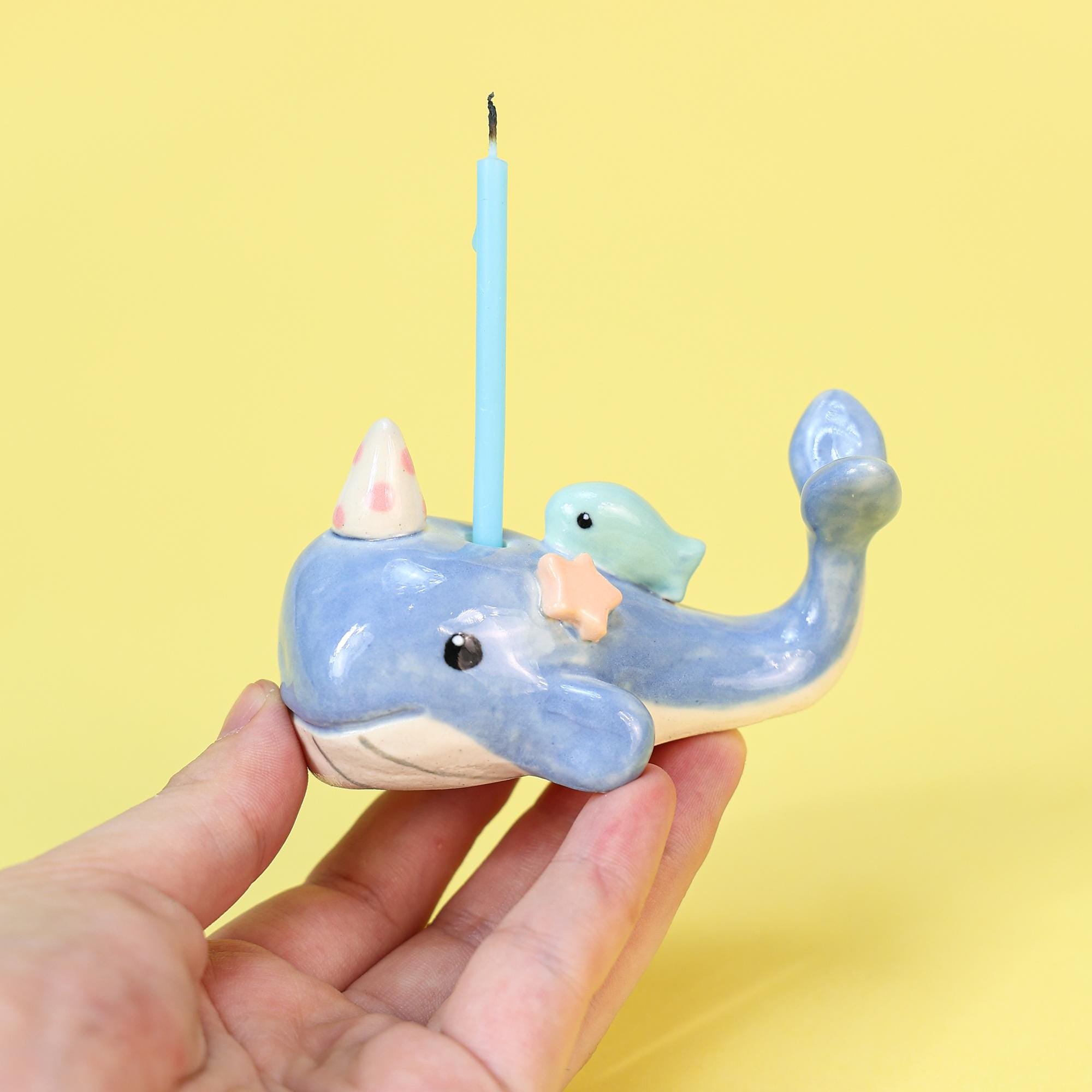 Blue Whale Cake Topper Cute Party Birthday Candle Holder Ceramic Ocean Sea Party Hat Animal Celebration Gift Hand-painted Animal Sculpture