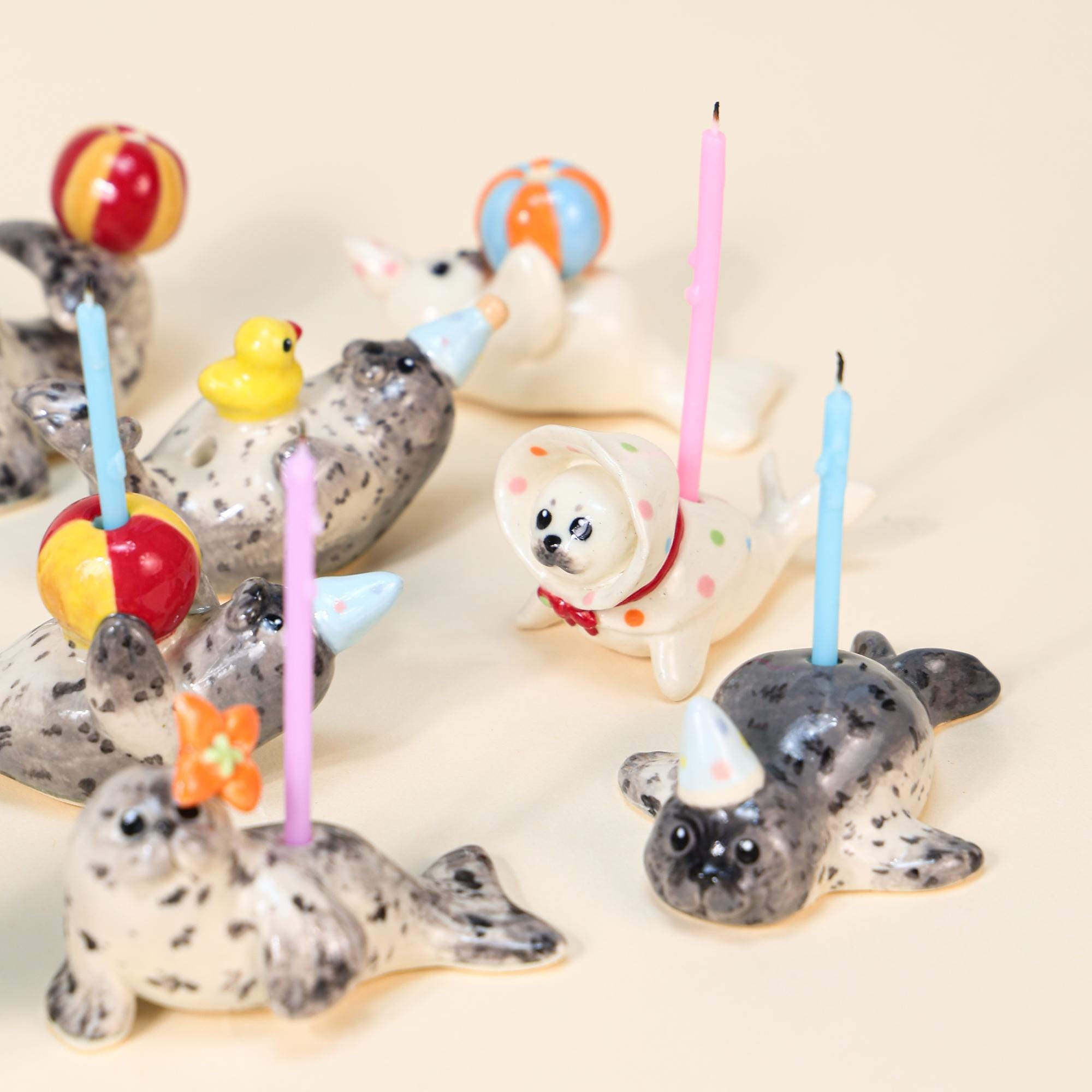 Handmade Spotted Seal Ceramic Cake Topper Party Hat Candle Holder Topper Housewarming Gift Small Colorful Ball Ornament Cute Home Decor