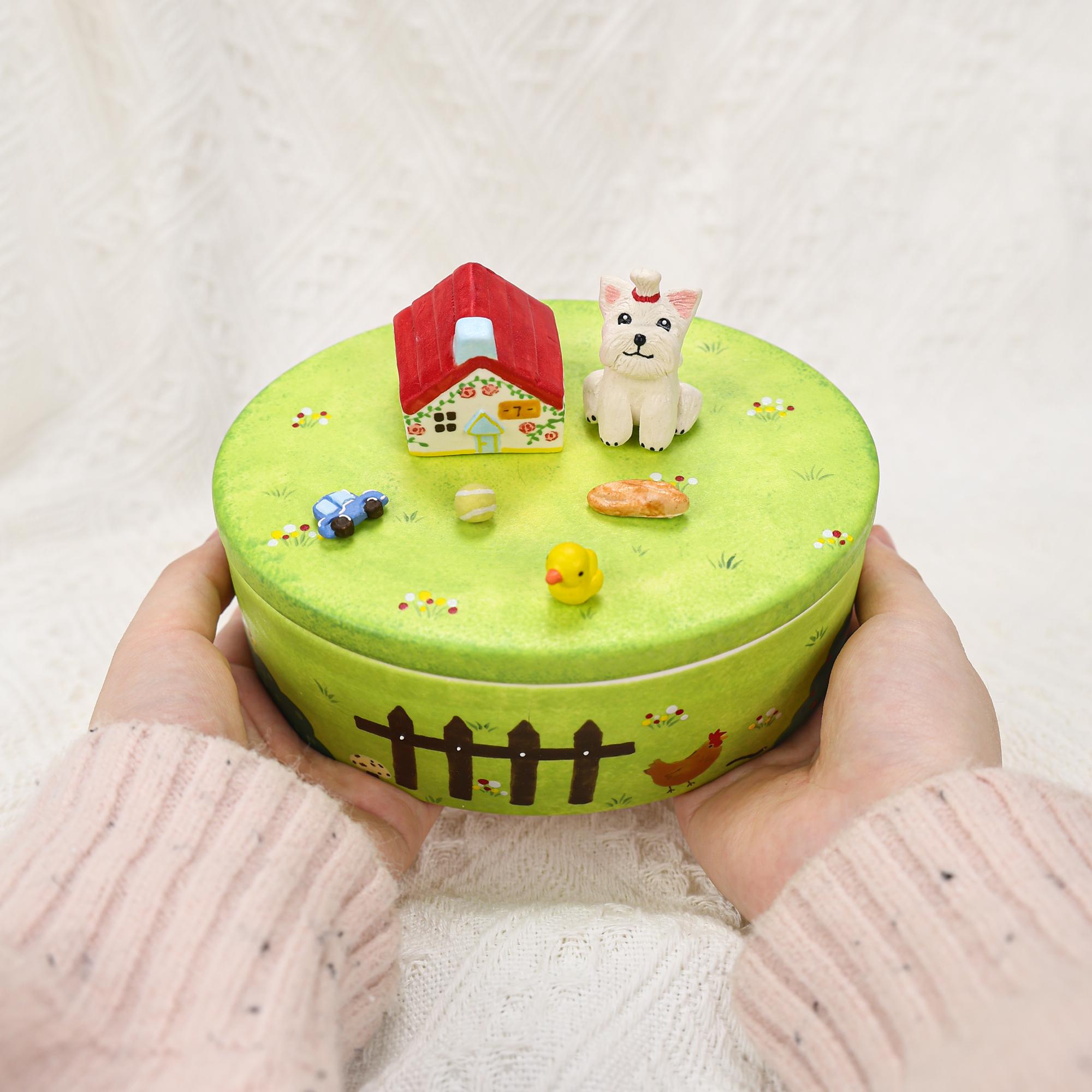 Custom Pet Memorial Urn Personalized Cat Dog House Figurines Green Garden Colorful Handpainted Pottery Urn Favorite Toys Pottery Pet Jar